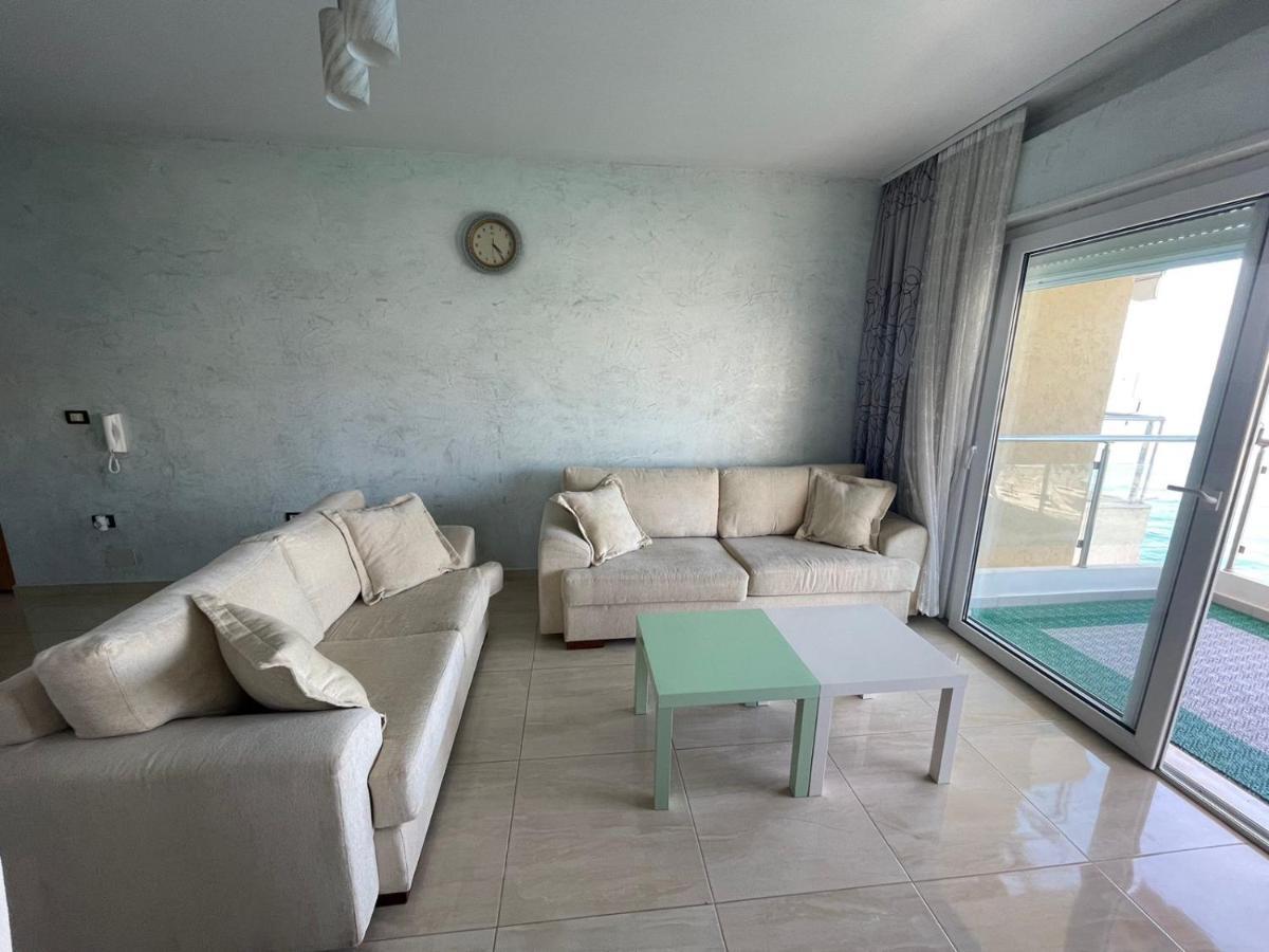 1-Stunning Sea View Apartments! Sarandë Esterno foto