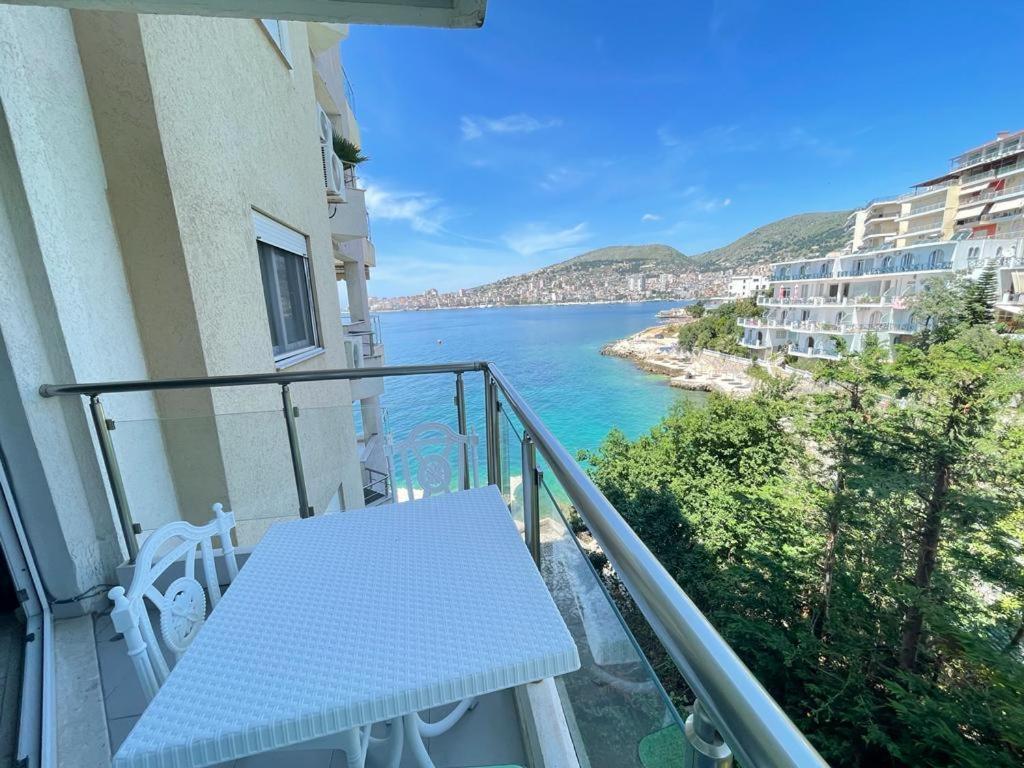 1-Stunning Sea View Apartments! Sarandë Esterno foto